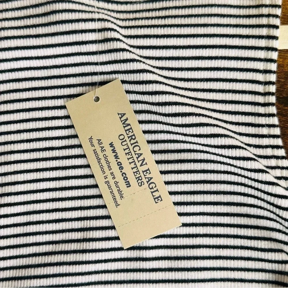 American Eagle Cropped Tank Top - Size Small - NWT - Picture 10 of 10